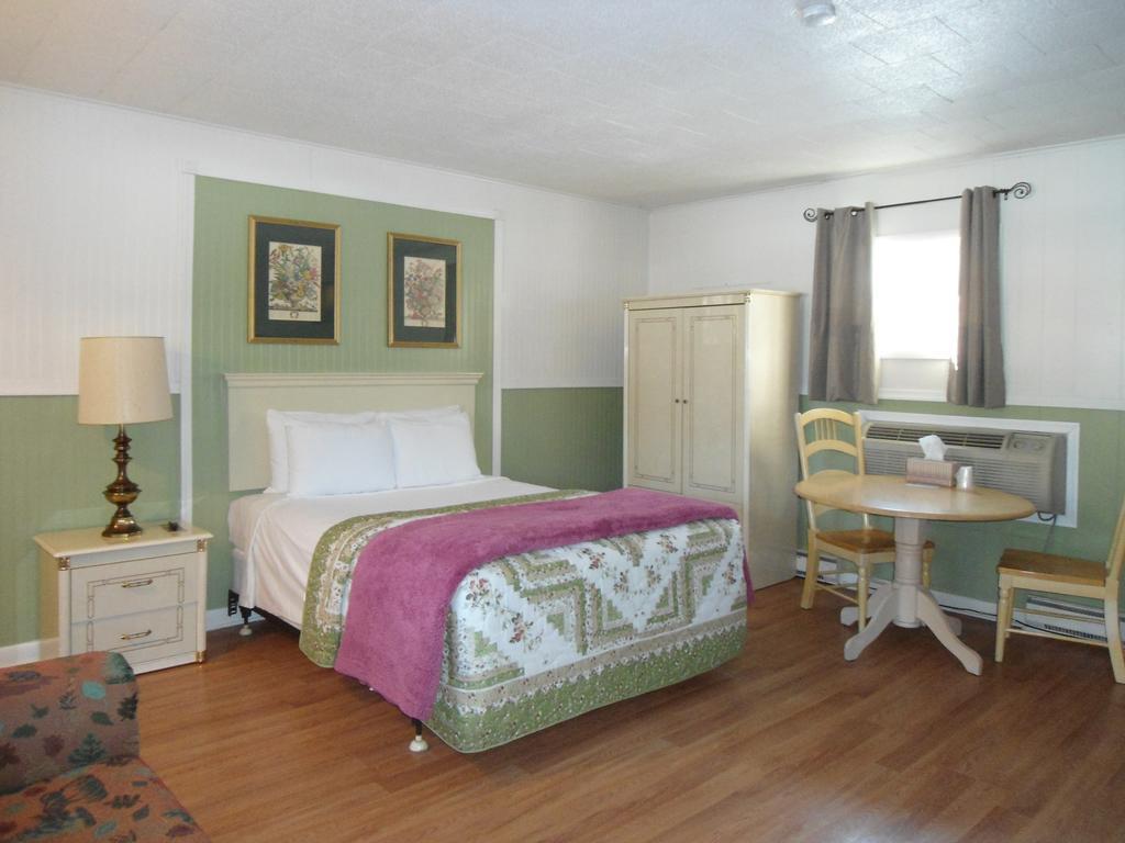 Flower Field Inn And Cottages Stroudsburg Buitenkant foto