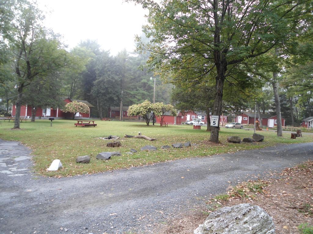Flower Field Inn And Cottages Stroudsburg Buitenkant foto