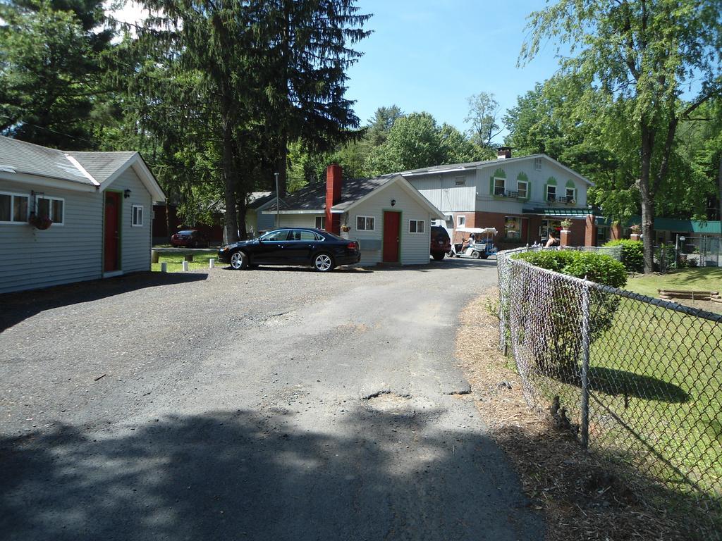 Flower Field Inn And Cottages Stroudsburg Buitenkant foto