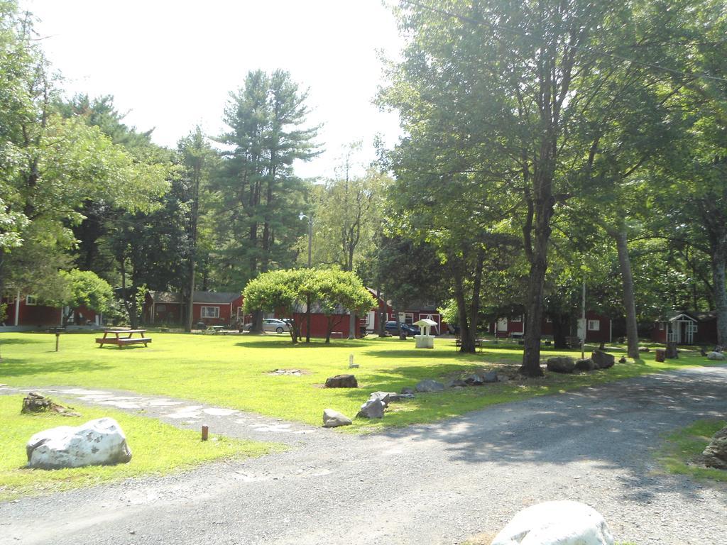 Flower Field Inn And Cottages Stroudsburg Buitenkant foto