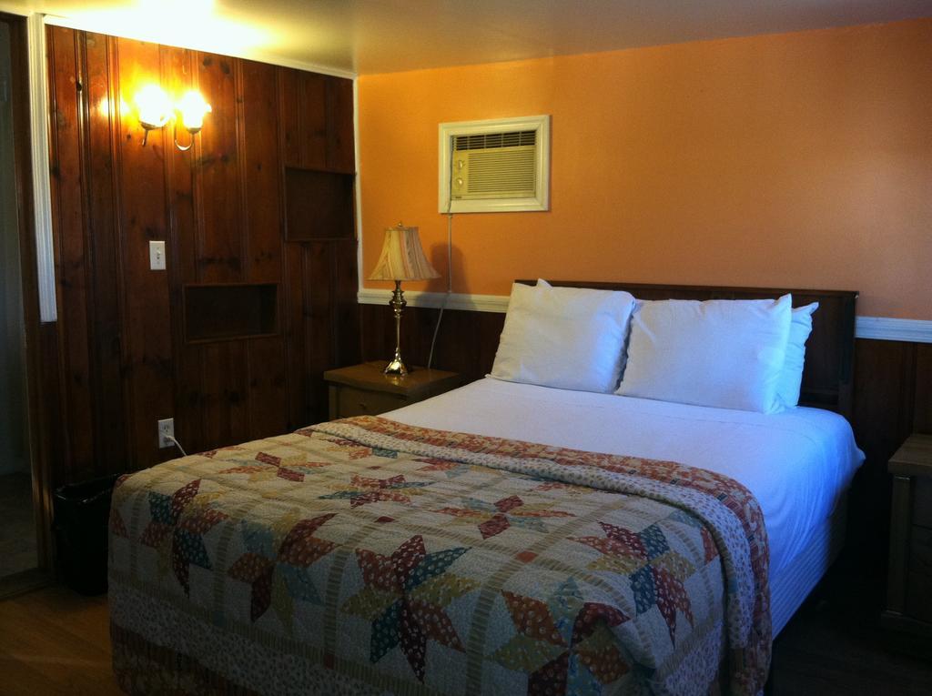 Flower Field Inn And Cottages Stroudsburg Buitenkant foto